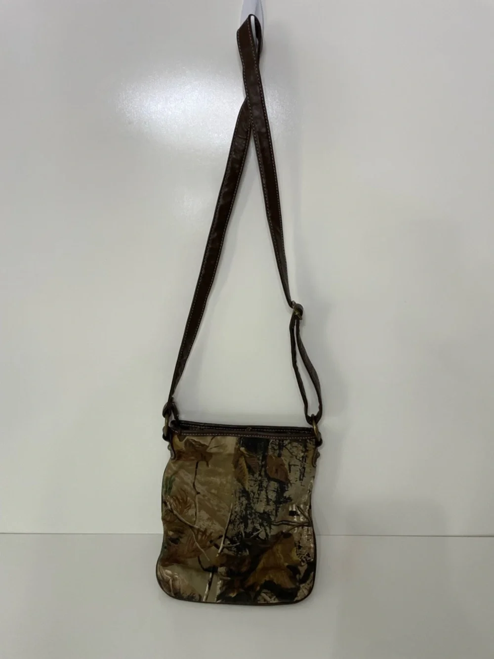 RealTree Camouflage Crossbody Mailman Shoulder Bag Brown Green Indie Sleaze